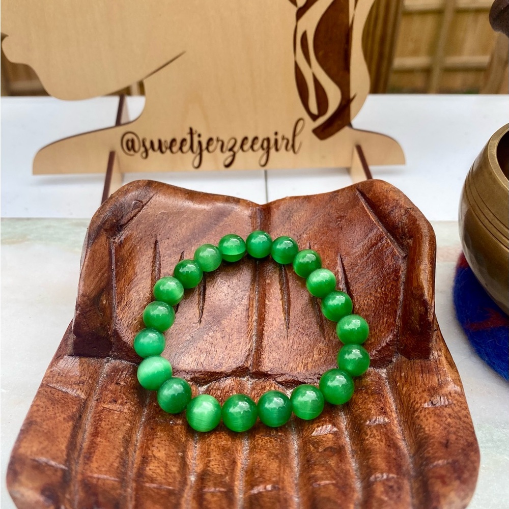 Green Sillimanite Cat’s Eye Bracelet 10mm